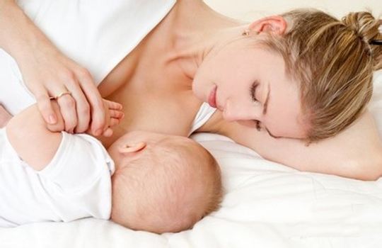 母乳喂养期间宝宝过敏?不要怕!
