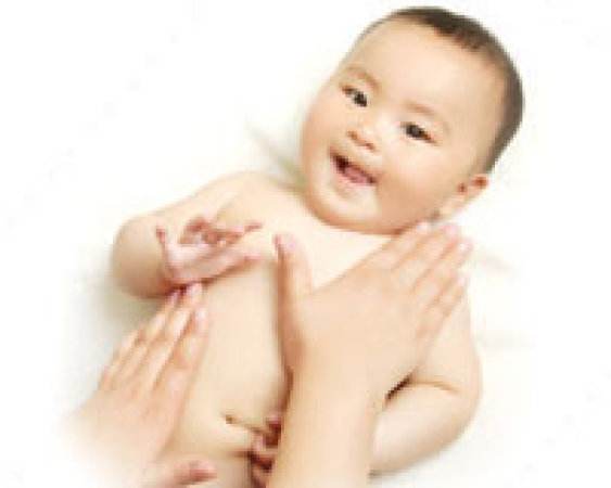 母乳分析仪教您给宝宝做抚触